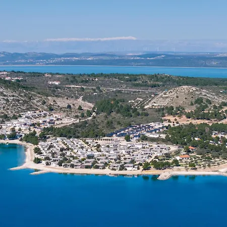 ヴィラ Flow Buqez