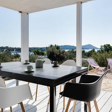 Flow Buqez ヴィラ *